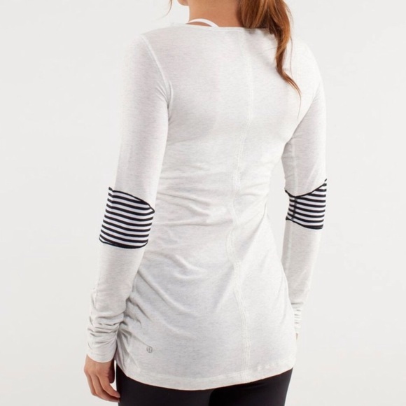 Lululemon long sleeve top - Picture 2 of 9